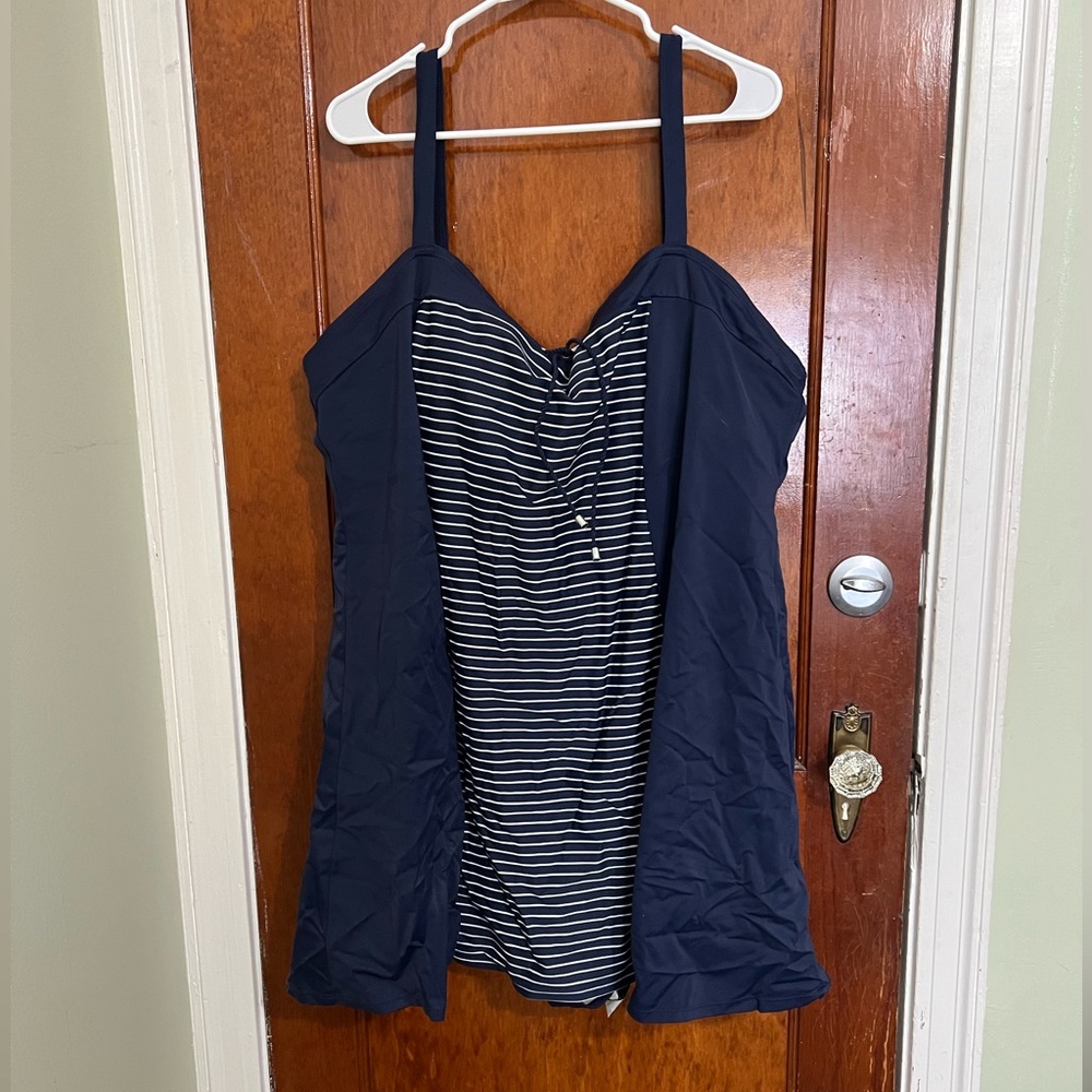 Swim 365 Swim Dress Size 30 30W Blue and White No Underwire Built In Briefs